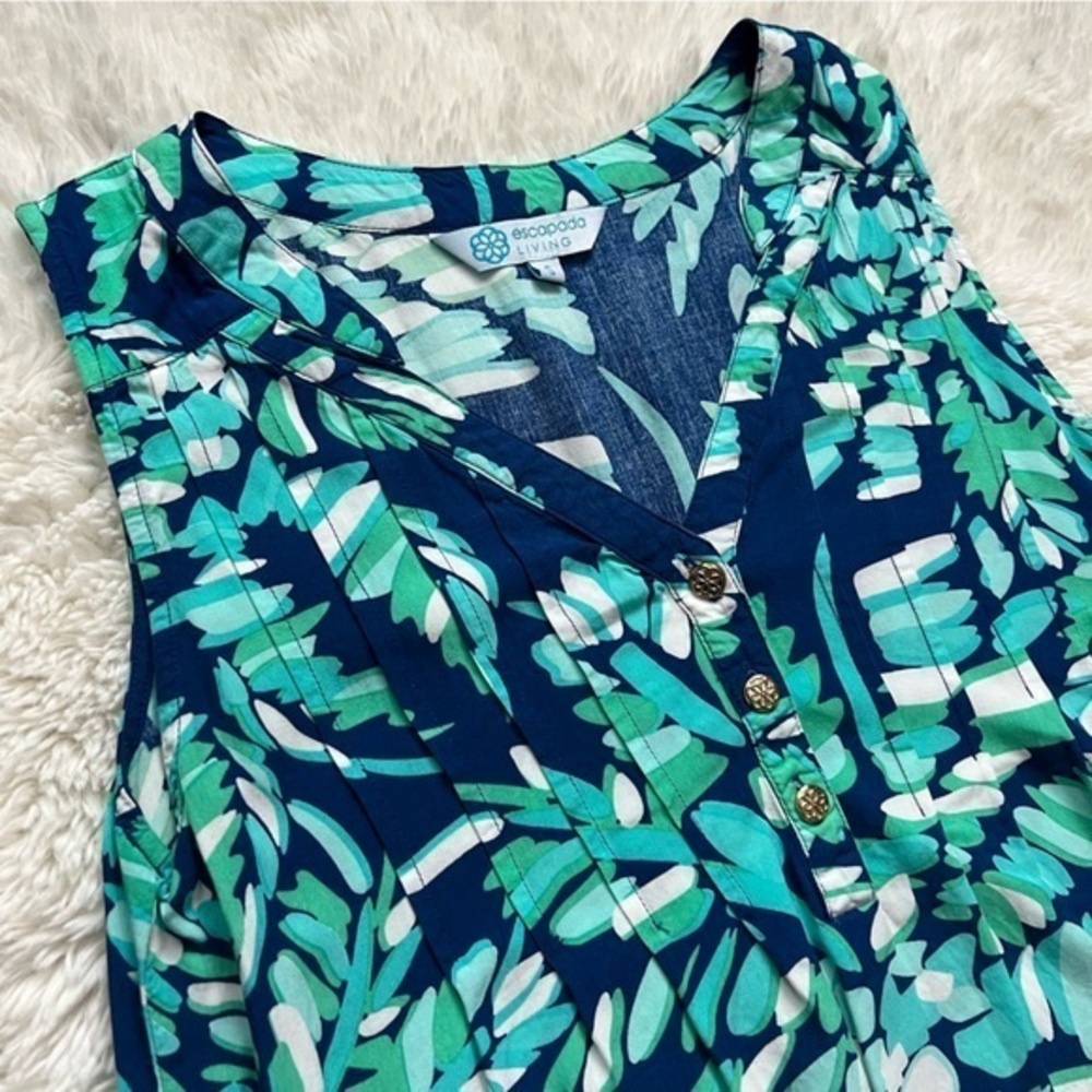 Escapada Tropical Abstract Floral Pleat Detail Sleeveless Blouse
